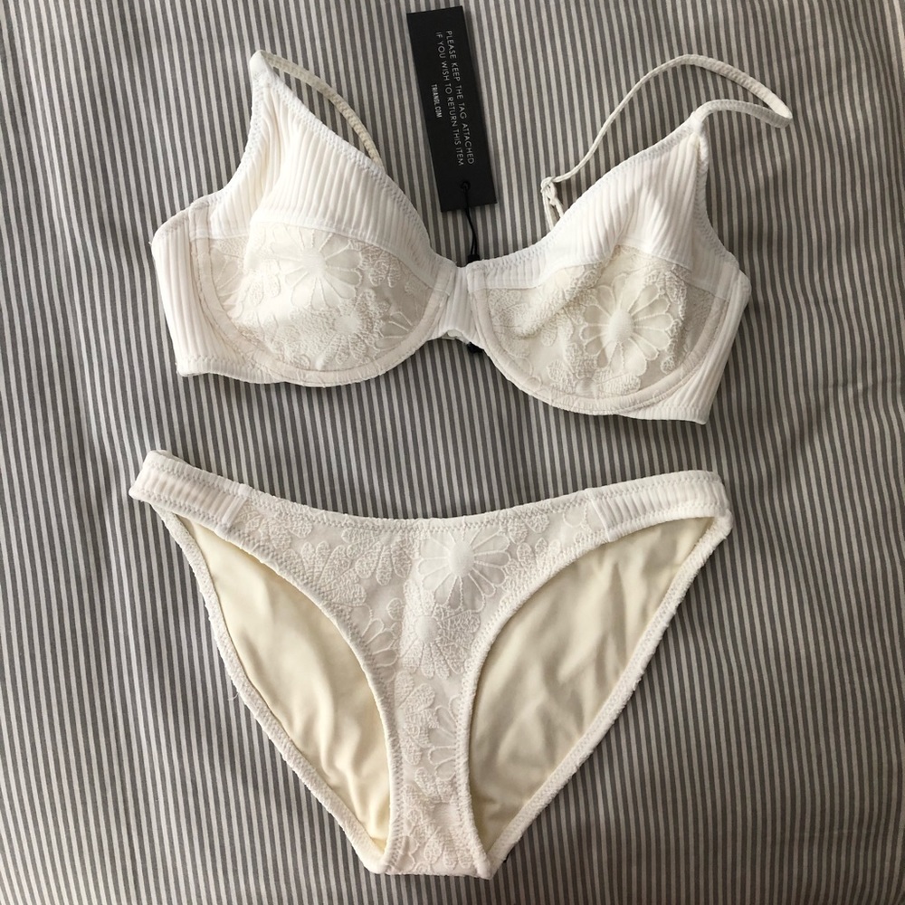 TRIANGL BIKINI